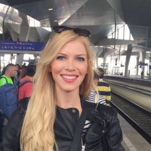 Meet your Posher, Andrea